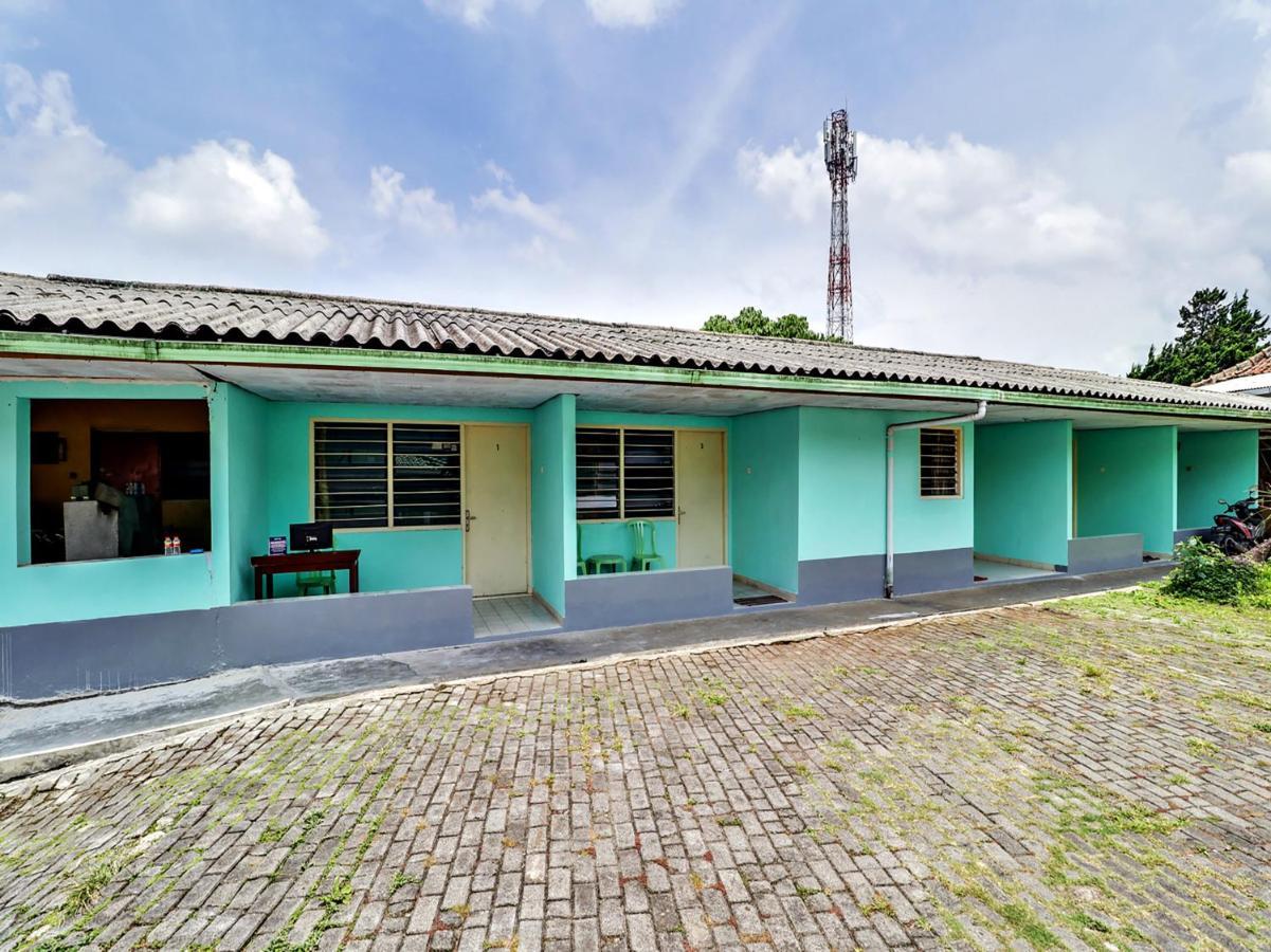 Spot On 90003 Villa Tawang 展玉 外观 照片